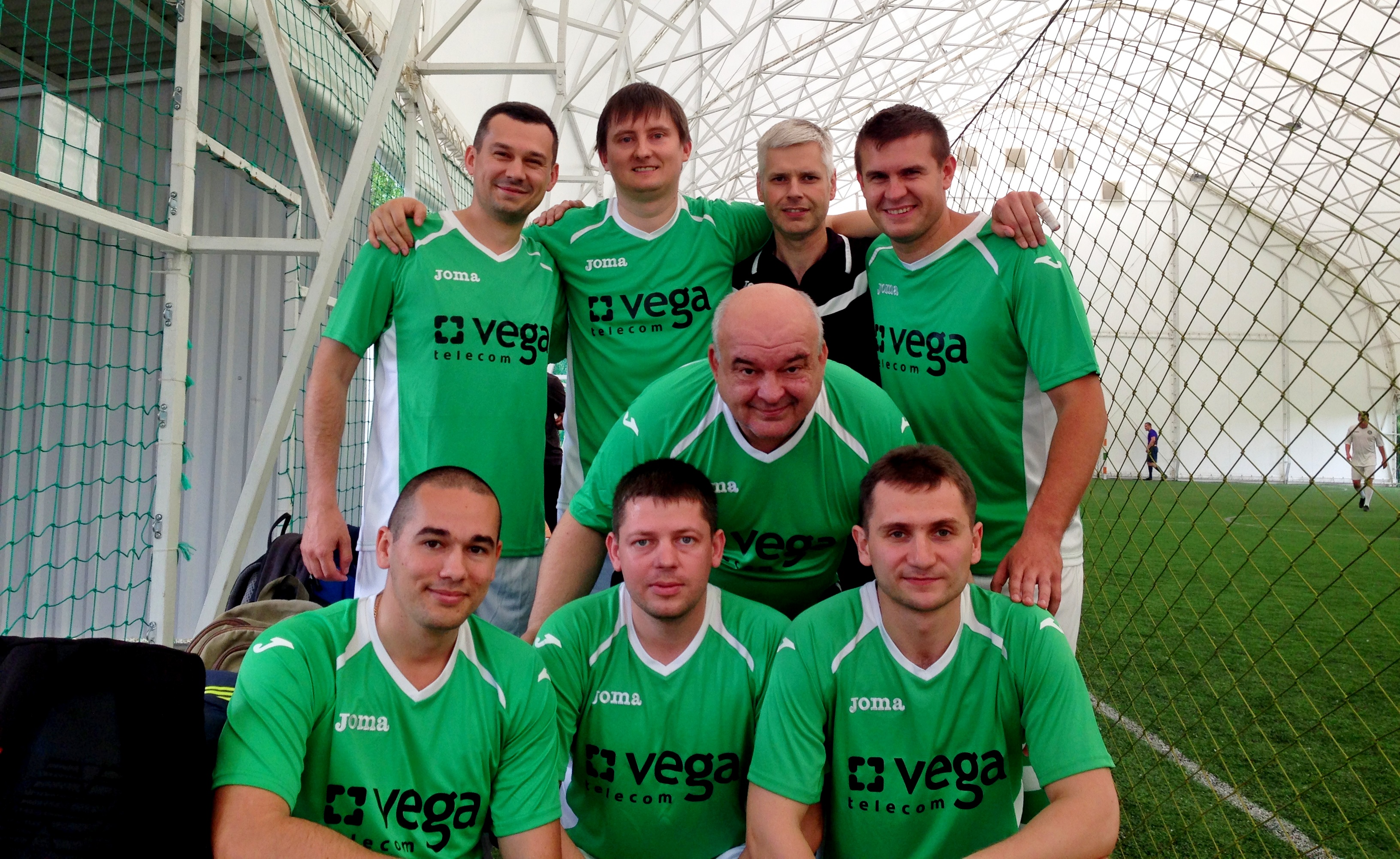Футбольна команда телекомунікаційної групи Vega